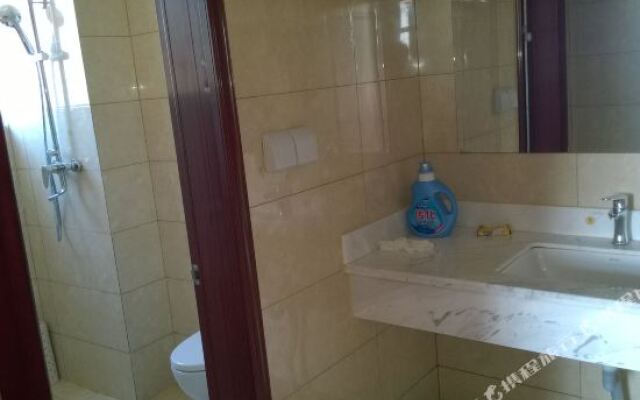 Jiayi Hotel (Qufu Yingbin Road Sankong Scenic Area)