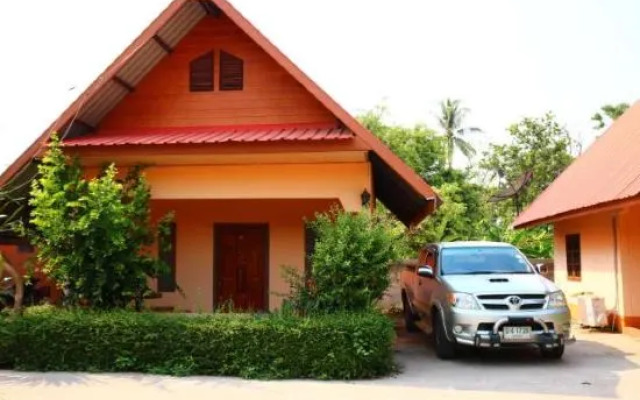 Bann Rim khong Resort