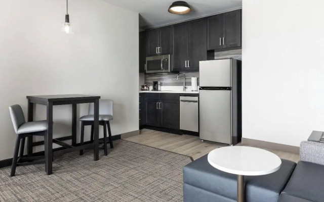 Residence Inn Long Island Garden City