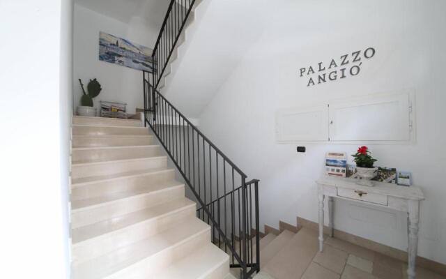 Palazzo Angio'