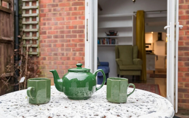 Exclusive Home in Acton by Underthedoormat