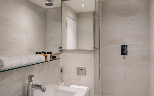 The Knaresborough by Aura Collection