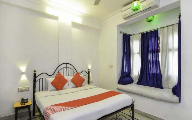OYO 10704 Hotel Lake Haveli