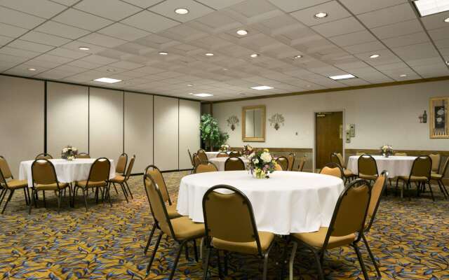 Days Inn by Wyndham Sidney OH