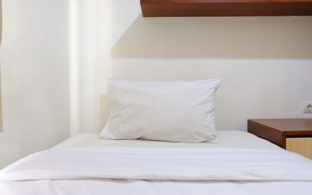 Homey And Modern Designed 2Br Apartment Parahyangan Residence