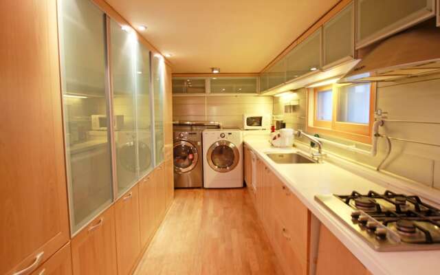 Hanso Presidential Suite Hanok Hotel