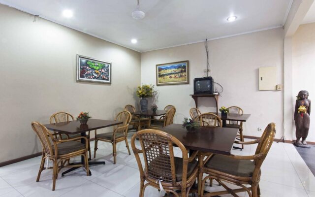 RedDoorz near Gondangdia Station