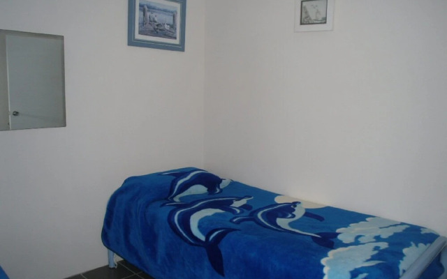 Fabulous location - Ground Floor Waterfront Unit! Clearview Apartments