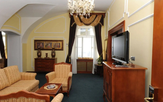 Garni Hotel Leopold I