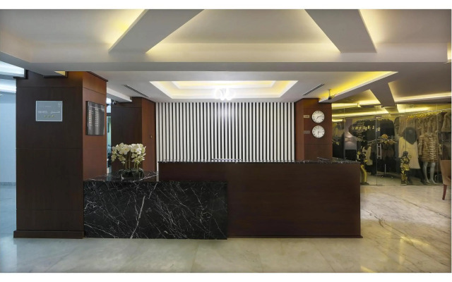 Nova Park Hotel