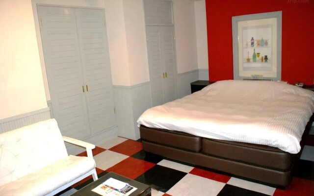 Hotel Sting