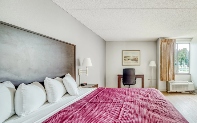 OYO Hotel Burlington South