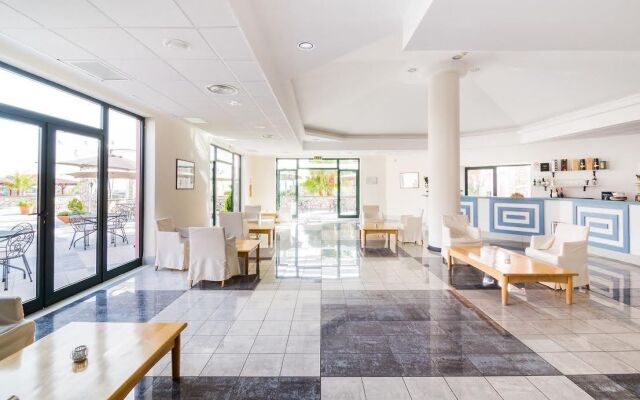 Nelema Beach Arco Magno Resort