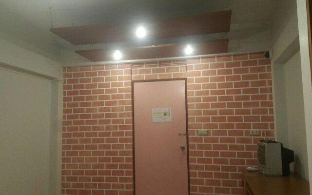 Sriruch Residence