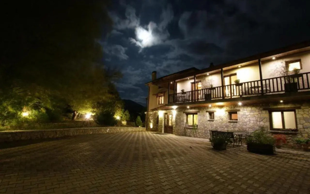 Boutique Hotel Skamnos