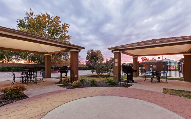 Candlewood Suites Baytown by IHG