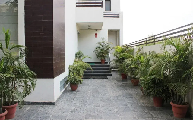 OYO 605 Hotel Camria