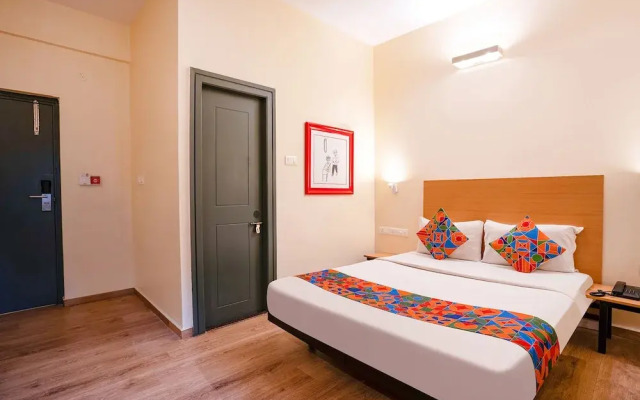 Fabhotel Royal Sterling