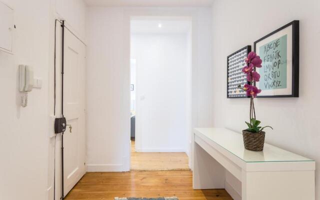 Three bedroom apartment in historical centre -Bairro Alto