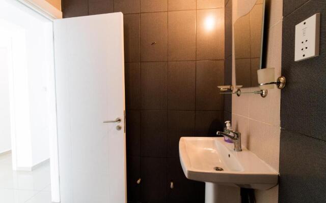 Spacious Three-Bedroom Apartment with Sea View A2
