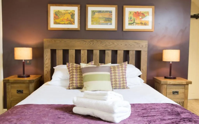 The Colesbourne Inn