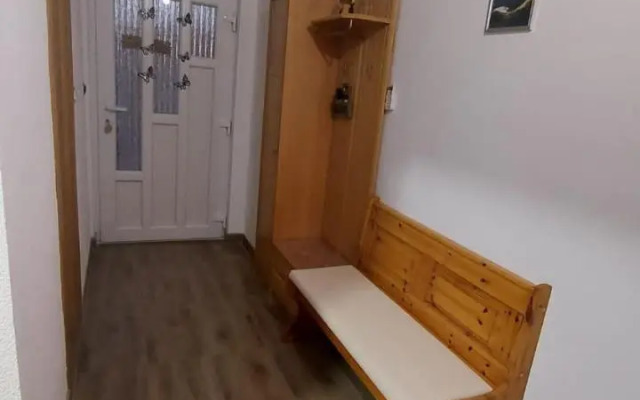 Apartment Slap