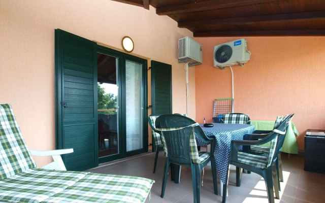 Apartment 1893