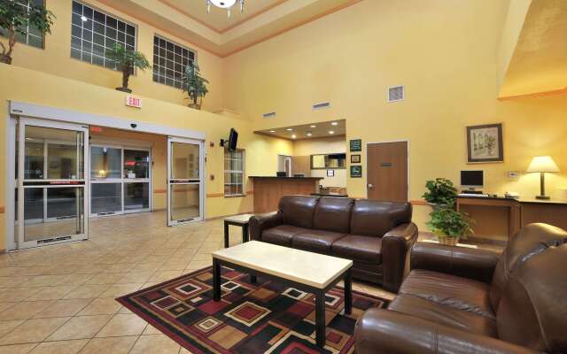 Super 8 by Wyndham San Antonio/Alamodome Area