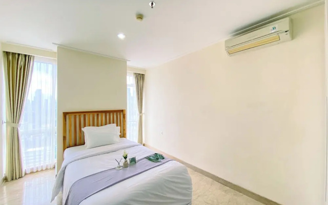 Spacious 3Br With Private Lift At Menteng Park Apartment