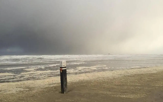 Chalet Zeester J38 Ameland