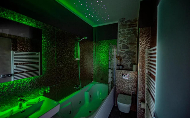 Karmel Beachway Rooms1