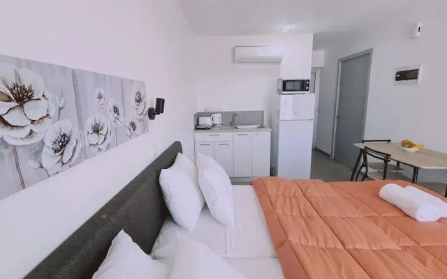 100 AN - Napa Living 38