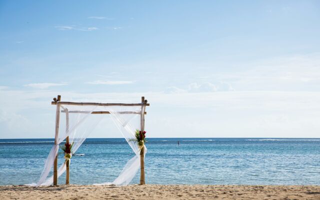 OUTRIGGER Mauritius Beach Resort