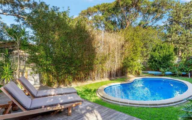 SEAWARD Werri Beach Gerringong 4pm check out Sundays