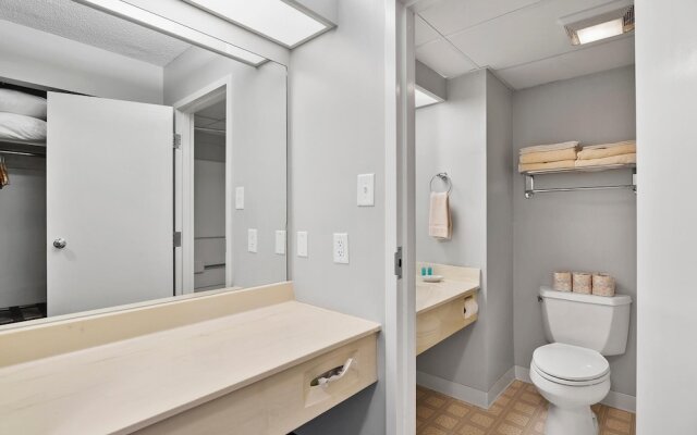 Second Conference Standard Suite Bay View