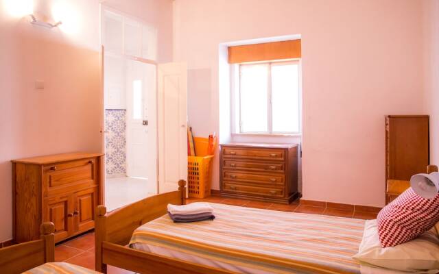 Historical Central House By Dreamalgarve