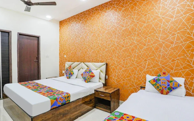Fabhotel Royal Inn Ii