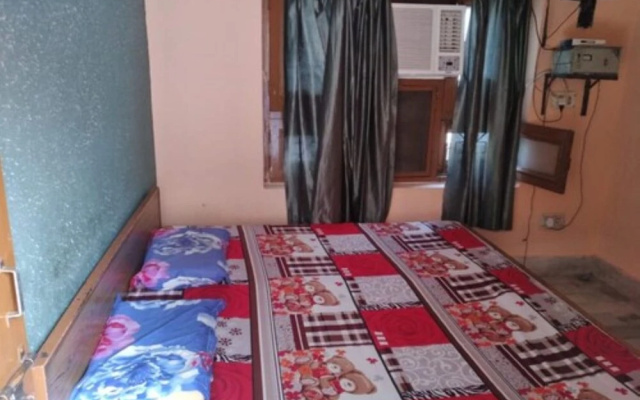 Goroomgo Gayatri Guest House Haridwar