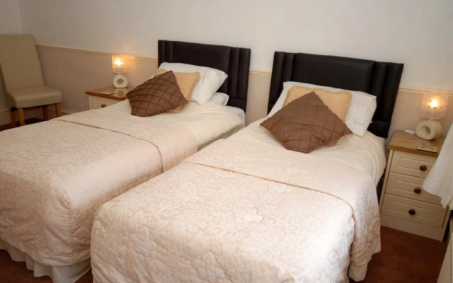 Crown Lodge