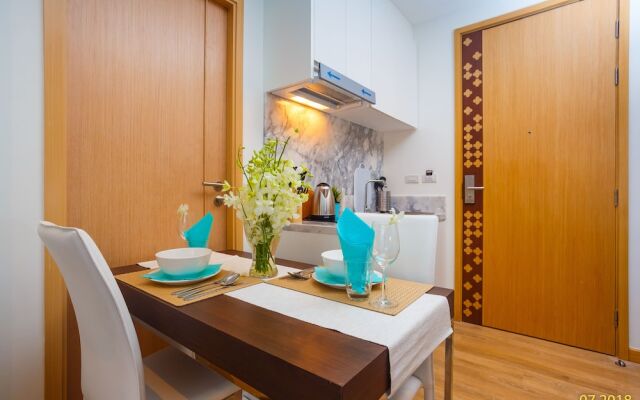 Aristo 2 Beach Front - by Holy Cow 318