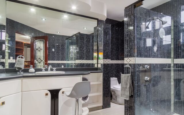 CASA REAL: Increíble casa sobre la laguna