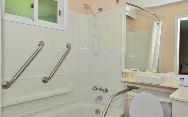 Canadas Best Value Inn