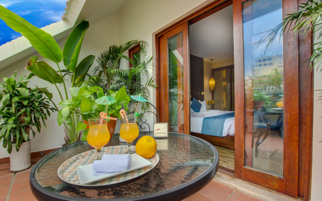 Oriental Suites Hotel & Spa