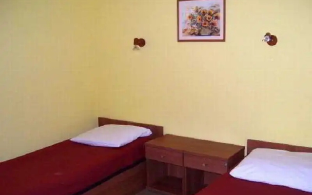 Hotel TIRest