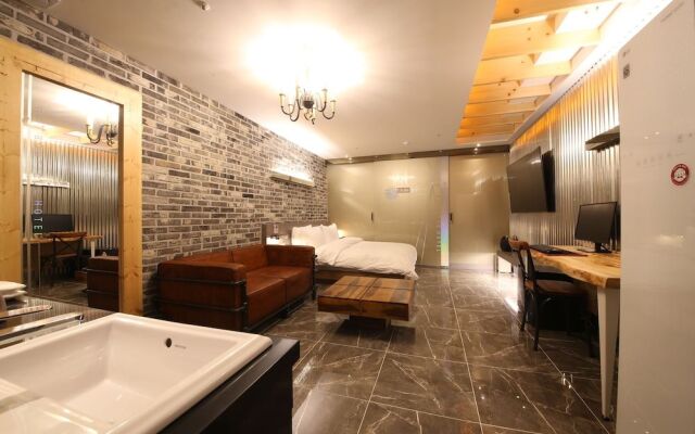 BrownDot Hotel Bong-Duk
