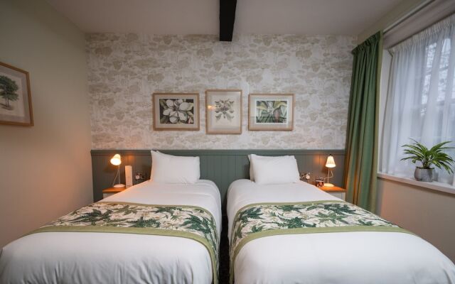 Rockingham Arms by Greene King Inns