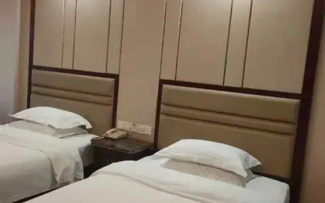 Huaihua Fengdan Hotel
