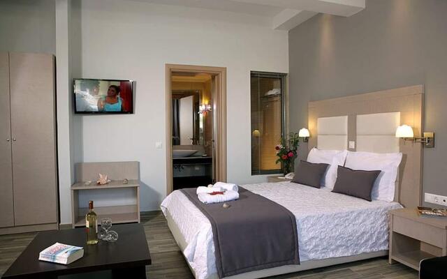 Dionysos Hotel & Suites