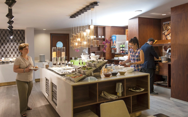 Smart Hotel