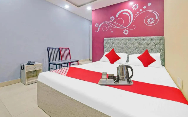 Oyo Flagship 700151 Clouds Inn
